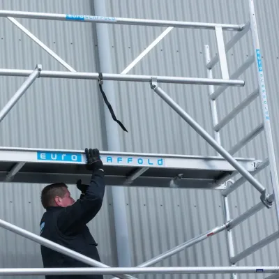 Mobile facade scaffolding - 135 cm x 190 cm x 6.2 m - Euroscaffold