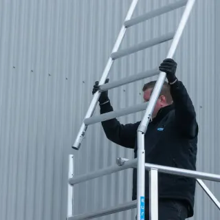 Mobile facade scaffolding - 135 cm x 190 cm x 6.2 m - Euroscaffold