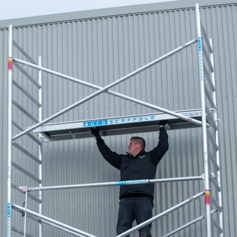 Platforma Euroscaffold bez włazu - 60 cm x 250 cm - łatwy montaż