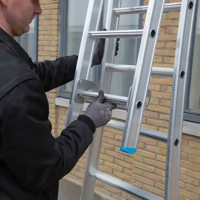 Drabina wygięta dwuelementowa Eurostairs (Euroscaffold) 2 x 8 - wysokość robocza do 4,50 m