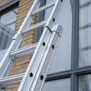 Drabina dwuelementowa Eurostairs (Euroscaffold) 2 x 12 - wysokość robocza do 5,5 m