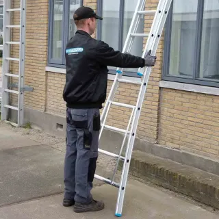 Drabina wygięta dwuelementowa Eurostairs (Euroscaffold) 2 x 12 - wysokość robocza do 6,5 m