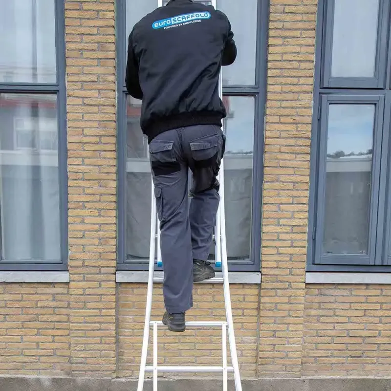 Drabina wygięta dwuelementowa Eurostairs (Euroscaffold) 2 x 12 - wysokość robocza do 6,5 m