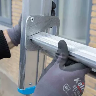 Stabilna drabina trzyelementowa Eurostairs (Euroscaffold) 3 x 8 - wysokość robocza do 5,75 m